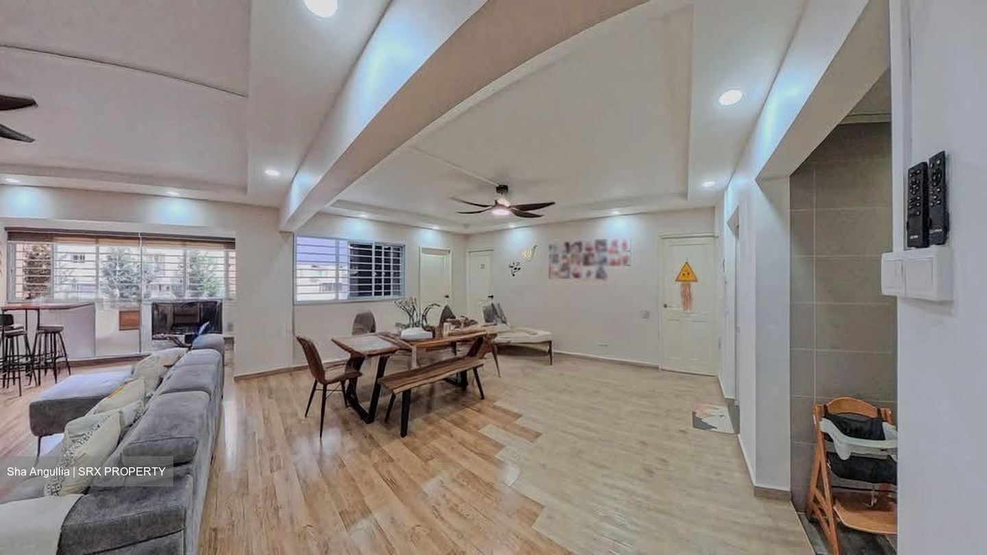 Blk 121 Bukit Batok Central (Bukit Batok), HDB Executive #566619201